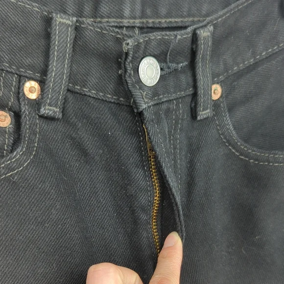 00120 Levi's 550 Relaxed Fit Straight Leg Jeans Black size 26x27 casual retro - Picture 4 of 9